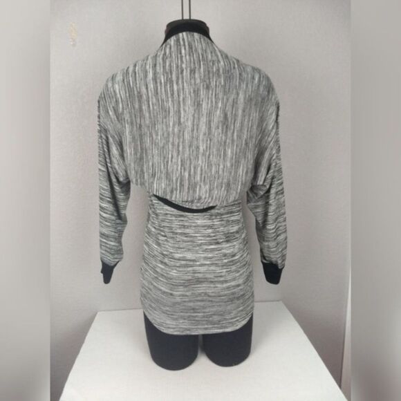 CAbi #3085 #3103 Horizontal Tank & Shrug - Picture 5 of 10